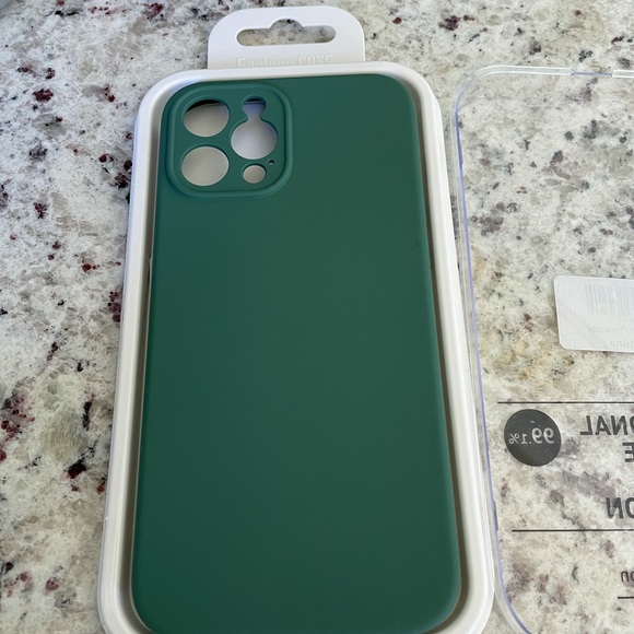 iPhone 12 Pro Max case - Picture 4 of 4